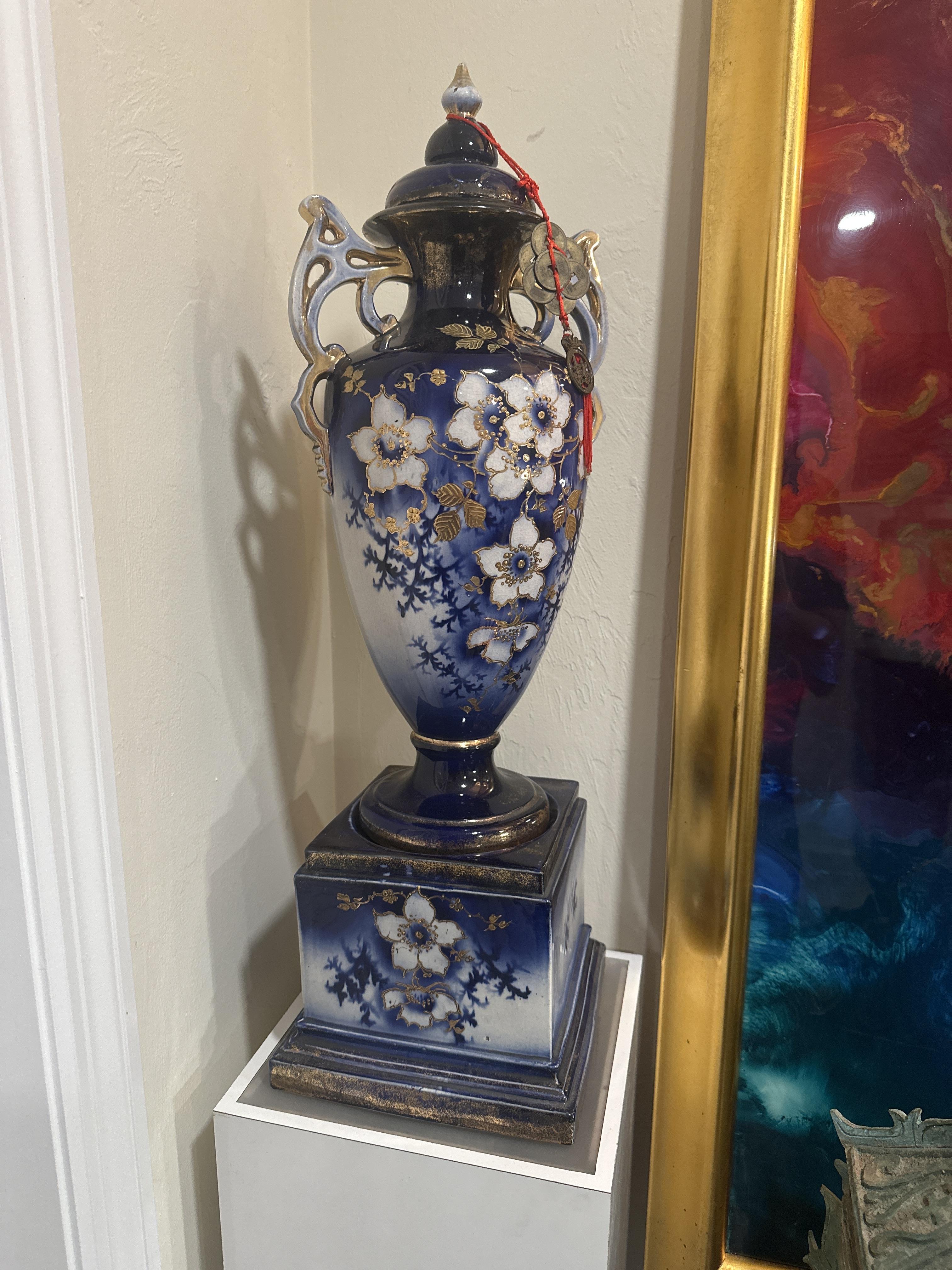 Antique English blue and white two-piece porcelain urn 2